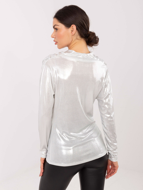 Jasnosrebrna bluzka z drapowaniem