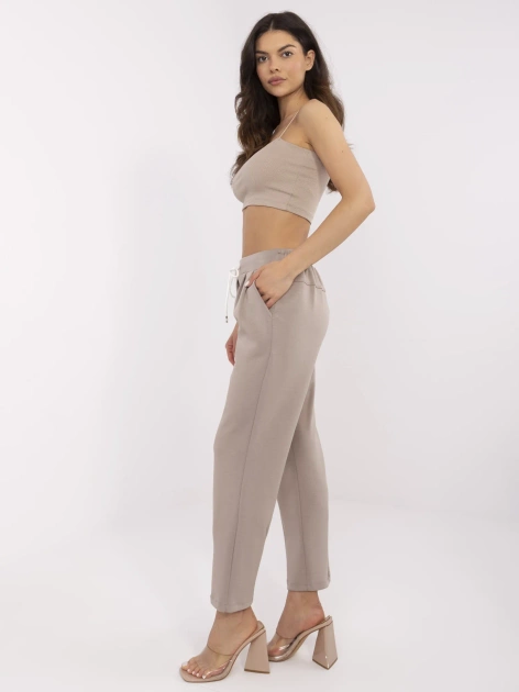 Ciemnobeżowe dresowe spodnie basic z wiązaniem