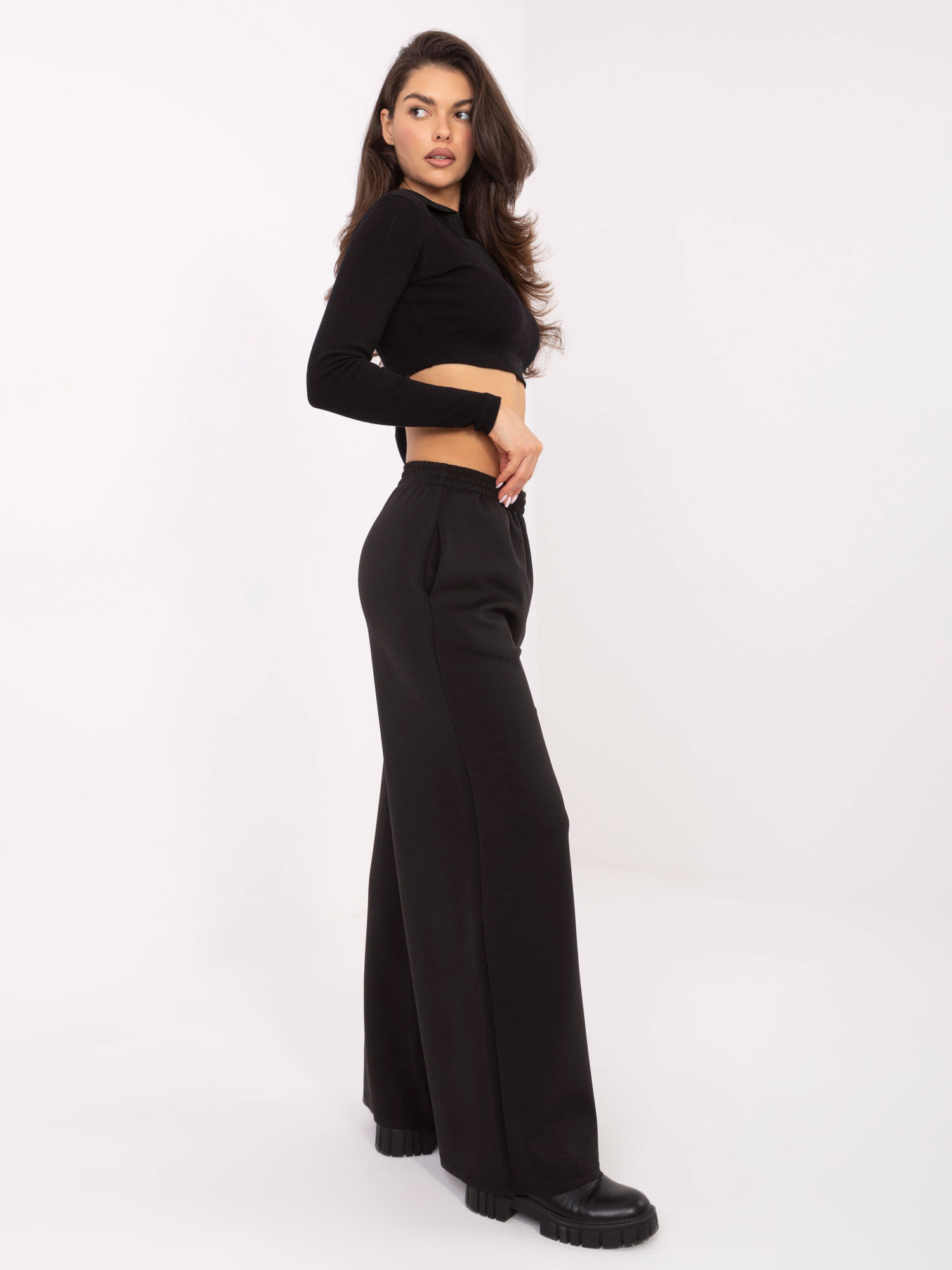 Black palazzo sweatpants.