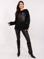 Czarna bluza z nadrukiem buldoga francuskiego