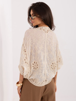 Beżowy ażurowy sweter boho na lato