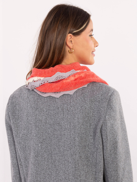 Koralowa trójkątna chusta z koronką