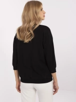 Czarna damska bluzka z wyhaftowanym kwiatem