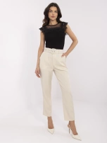Jasnobeżowe eleganckie spodnie z paskiem