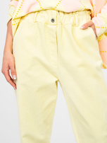 Pastelowe żółte sztruksowe spodnie z kieszeniami 