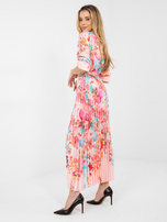 Jasnoróżowa satynowa sukienka w kwiaty  