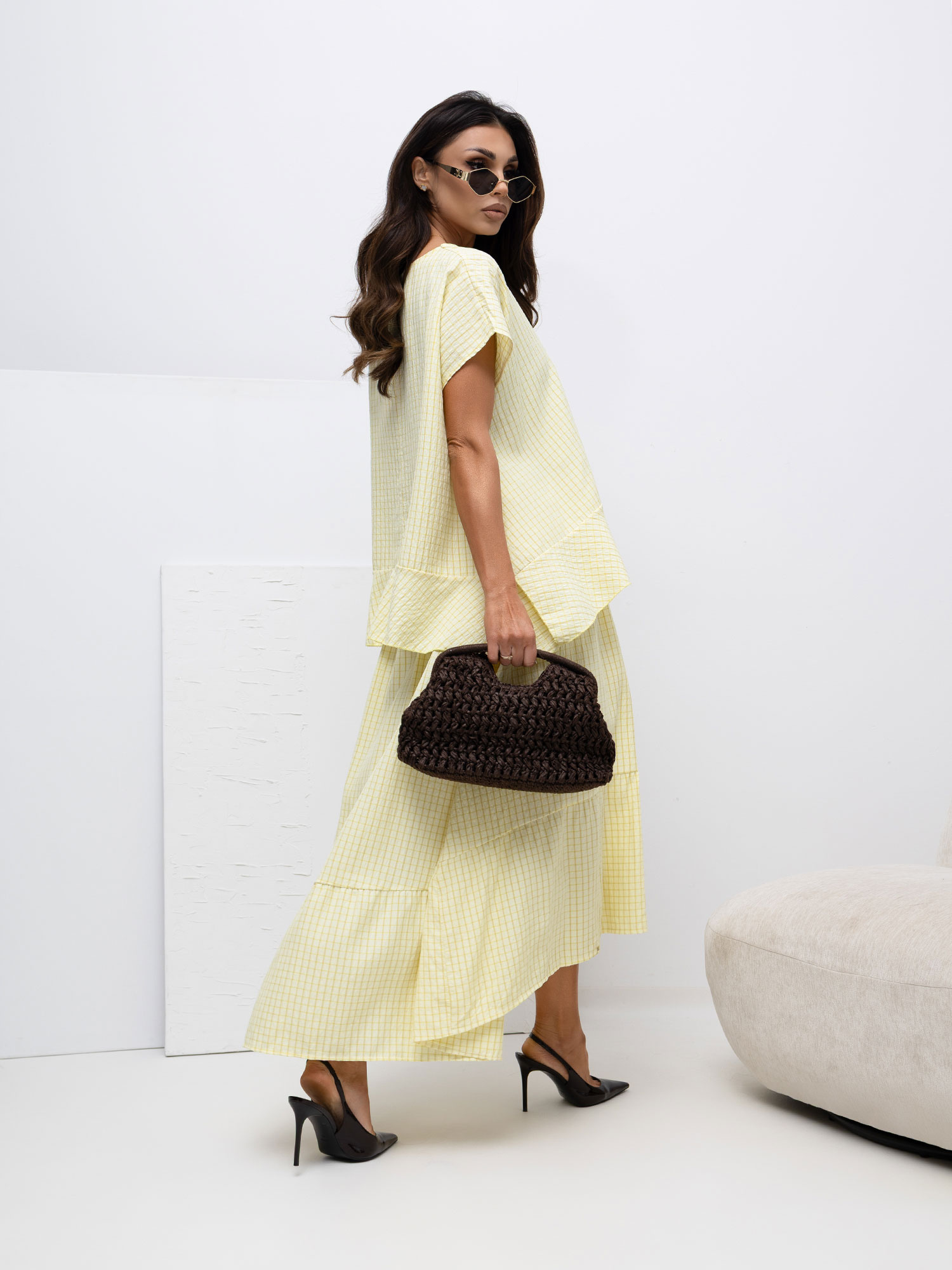 Jasnożółta długa spódnica z falbaną