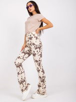 Beżowy t-shirt basic Peachy