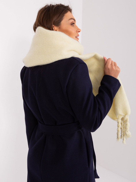 Hurt Jasnożółty gładki szal z frędzlami