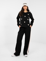 Czarny komplet z przeszyciami na spodniach RUE PARIS 