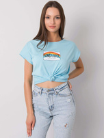 Jasnoniebieski t-shirt z nadrukiem Aloha