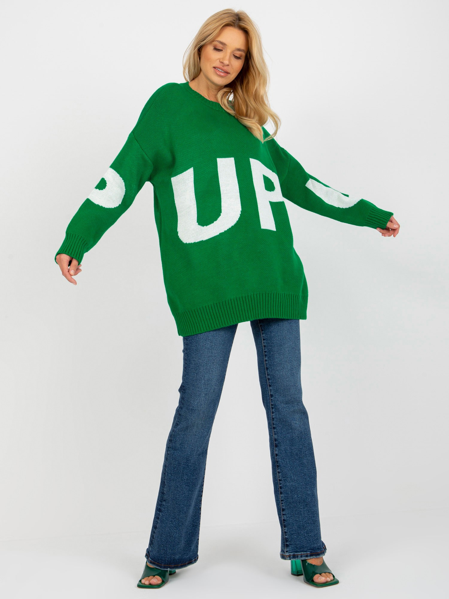 Zielony damski sweter oversize z napisem RUE PARIS