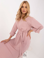 Hurt Brudnoróżowa prosta sukienka casualowa z kieszenią