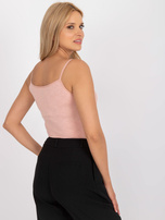 Pudrowy top damski na ramiączkach z wiskozy 
