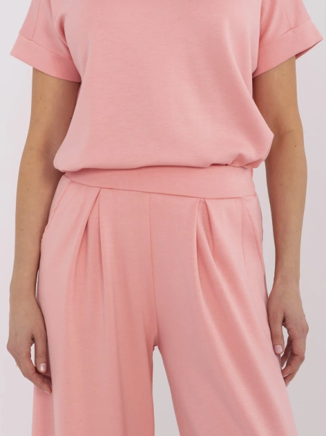 Brzoskwiniowe dresowe spodnie basic z zakładkami