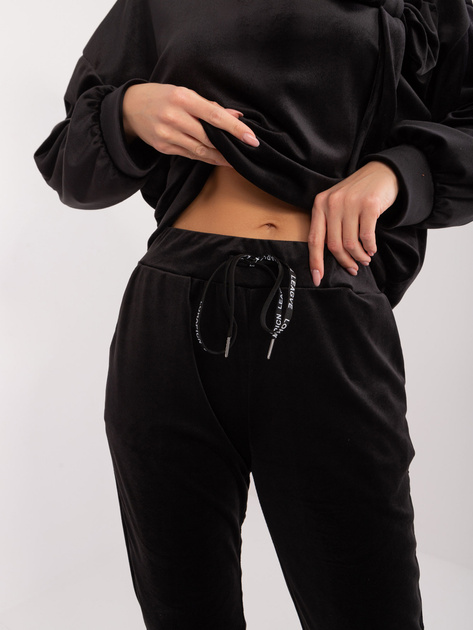 Hurt Czarny komplet welurowy z kokardą na bluzie