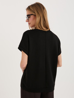 Czarna damska bluzka z wypukłym napisem