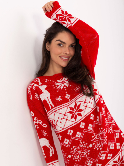 Czerwony długi sweter w renifery