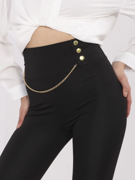 Czarne damskie legginsy z łańcuszkiem