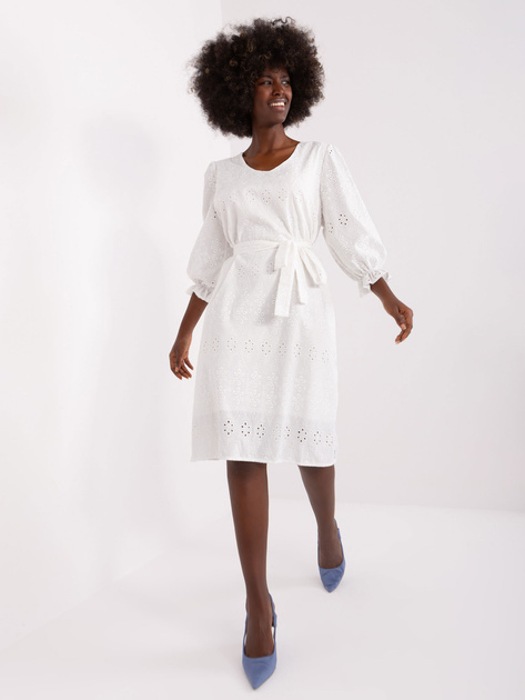 Hurtownia Ecru ażurowa sukienka z rękawem 3/4