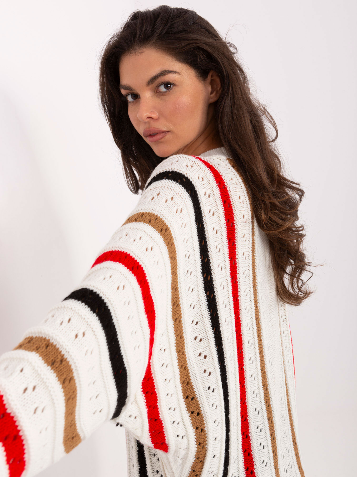 Sweter ecru