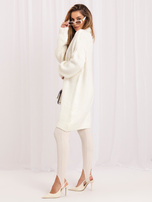 Hurt Ecru mini sukienka oversize z dzianiny Violetta RUE PARIS