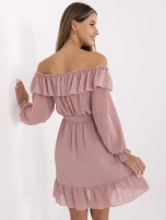Brudnoróżowa sukienka hiszpanka z falbankami Farren OCH BELLA 
