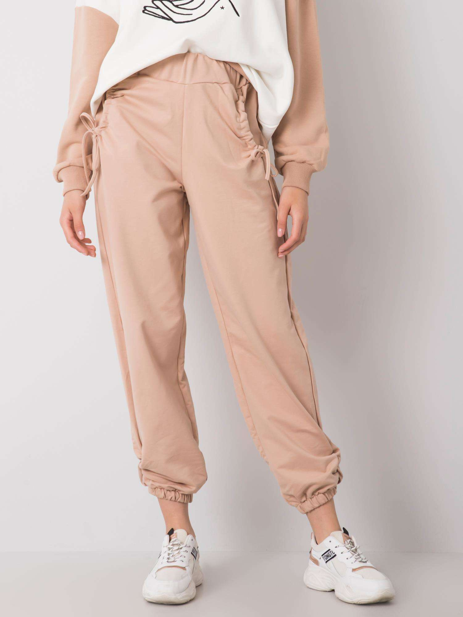 Beige Jogginghosen Zelena.