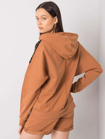 Camelowy komplet z aplikacją Phylicia