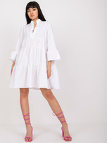 Biała sukienka z falbaną i rękawem 3/4 RUE PARIS