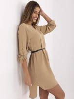 Camelowa asymetryczna sukienka koszulowa Stella