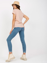 Hurtownia Beżowy damski t-shirt basic z dekoltem w serek 