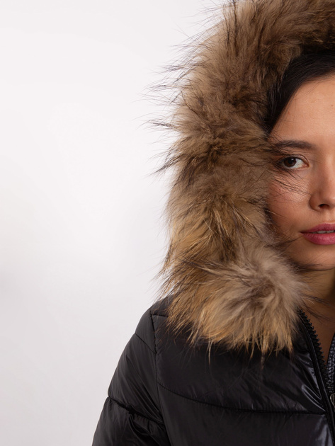 Hurt Czarna pikowana kurtka zimowa z futerkiem