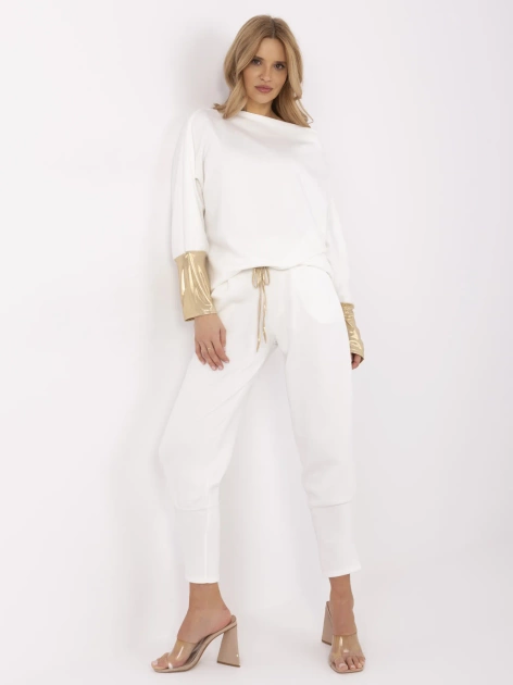 Ecru przyjemny w dotyku komplet damski