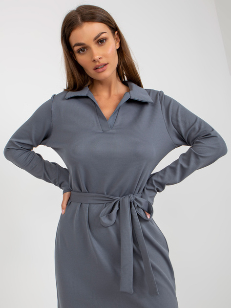 Hurtownia Ciemnoszara prążkowana sukienka z rozcięciami