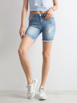 Blaue Jeans-Bermudas.