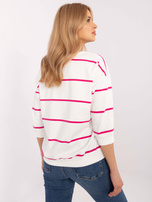 Hurtownia Ecru-fuksjowa damska bluzka z kwiatem