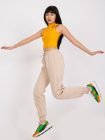 Beżowe spodnie dresowe basic slim fit Julia