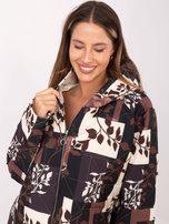 Czarna pikowana kurtka z nadrukiem