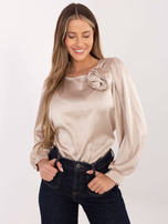Beżowa satynowa bluzka z bufiastym rękawem