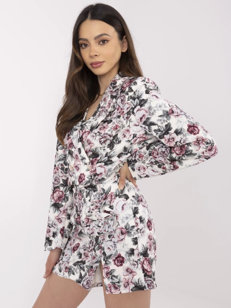 Ciemnoszaro-ecru garnitur z kwiatową broszką