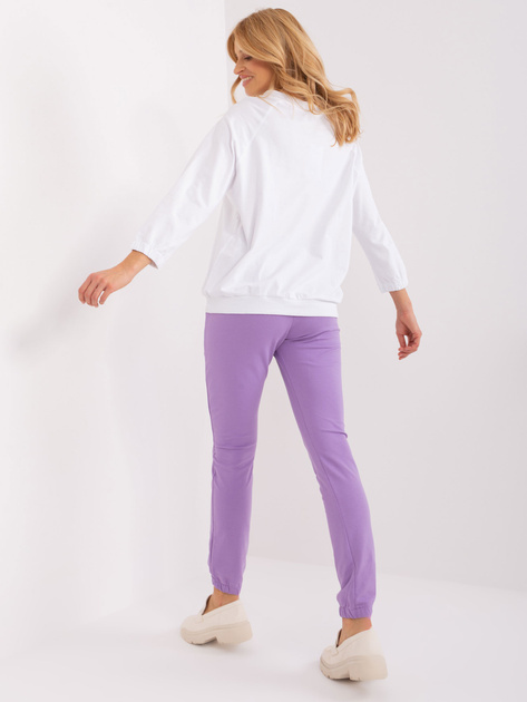 Hurt Ecru-fioletowy komplet dresowy z aplikacją