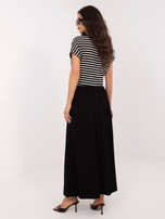 Czarna maxi spódnica z zakładkami 