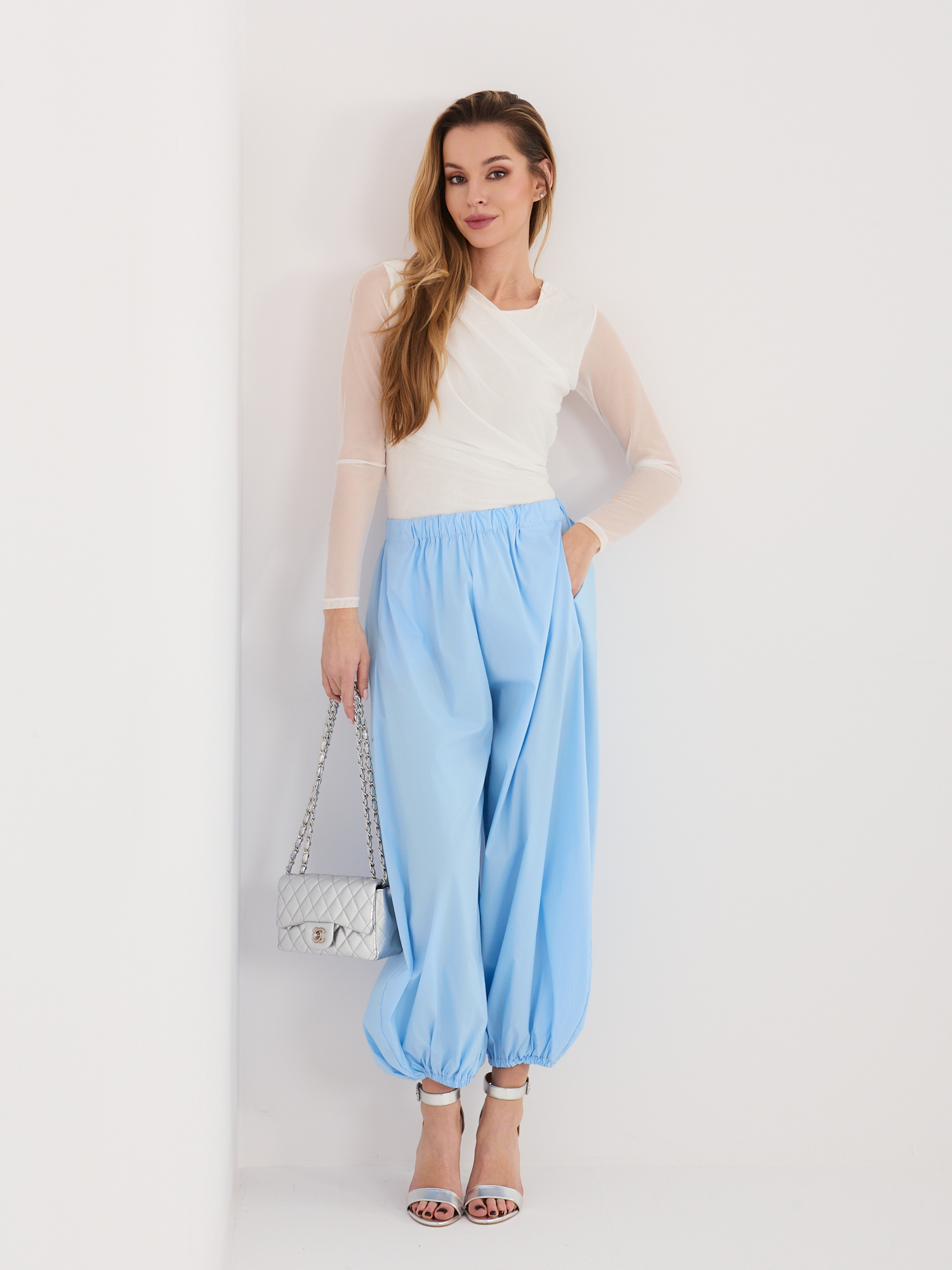 Spodnie jasny niebieski