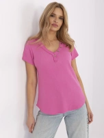 Różowa prążkowana bluzka z krótkim rękawem