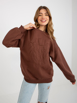 Hurtownia Brązowa dresowa bluza bez kaptura z haftem