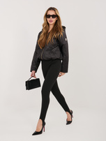 Czarna damska kurtka z kwiatowym pikowaniem RUE PARIS 