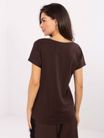 Czekoladowy t-shirt z dekoltem V BASIC FEEL GOOD  