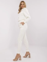 Ecru damski komplet z bluzą z kapturem  