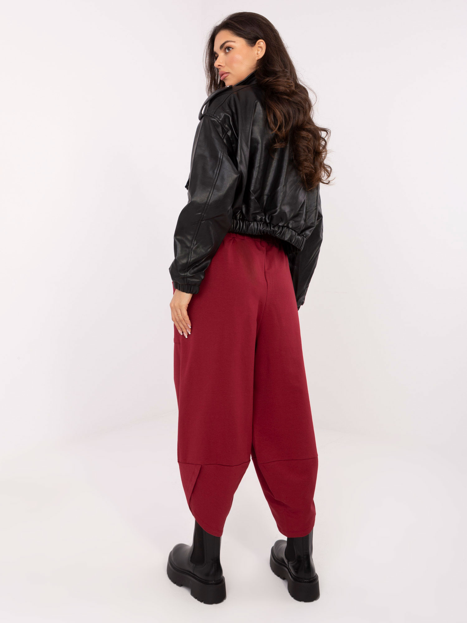 Bordowe dresowe spodnie basic typu alladynki